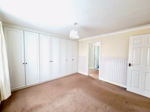 Bedroom- click for photo gallery